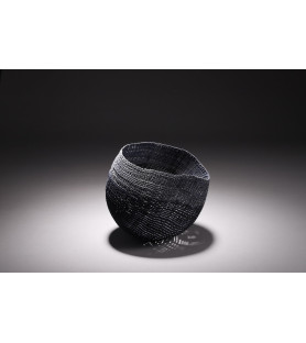 Medium black/grey bowl